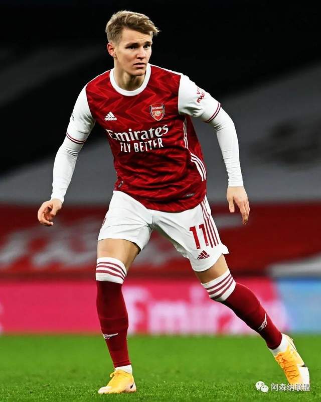 这队踢得像巅峰巴萨（这队踢出巅峰巴萨的风采）