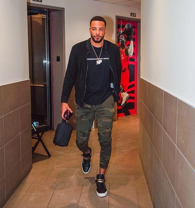 曼城封闭热身赛1-0击败普雷斯顿，里科-刘易斯打入制胜球（封闭热身赛曼城1-0小胜普雷斯顿，里科-刘易斯制胜破门）