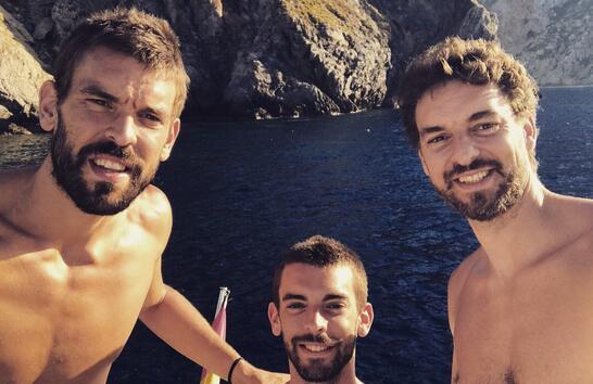 辽宁男篮11分大胜！杨鸣拒绝爆冷，布朗21分爆发，威尔斯21分（辽宁男篮11分取胜！杨鸣稳阵拒冷门，布朗轰21分，威尔斯同砍21分）