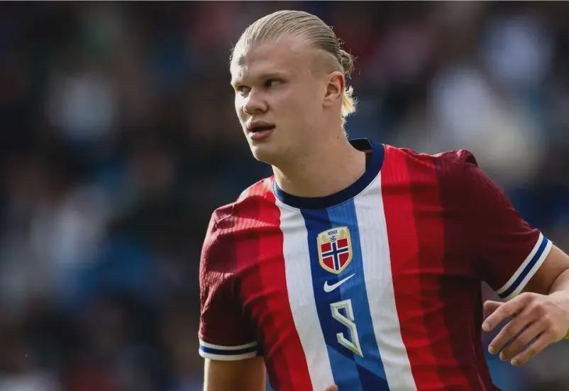 克罗地亚媒体：拜仁球探现场考察哈伊杜克19岁后卫霍达克