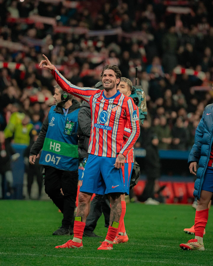 半场：云南1-0西海岸，奥斯卡助攻恩里克闪击（上半场结束：云南1比0领先西海岸，奥斯卡助攻恩里克先拔头筹）