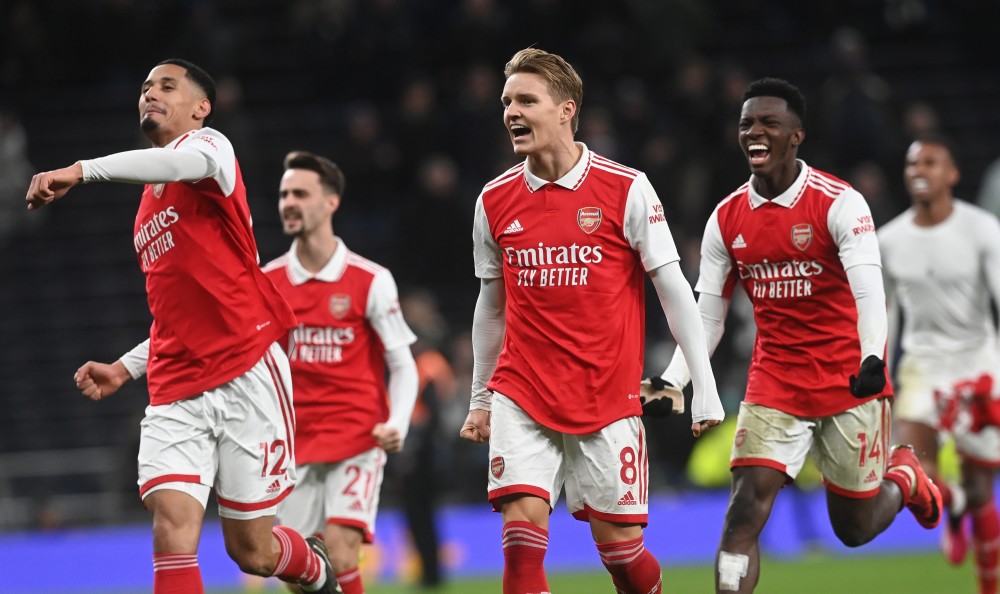 亚精英第六轮最后两场比赛已经结束，申花客场0-1不敌广岛三箭，FC首尔1-1战平墨尔本城。（亚精英第六轮收官战落幕：申花客场0-1负广岛三箭，FC首尔1-1平墨尔本城）