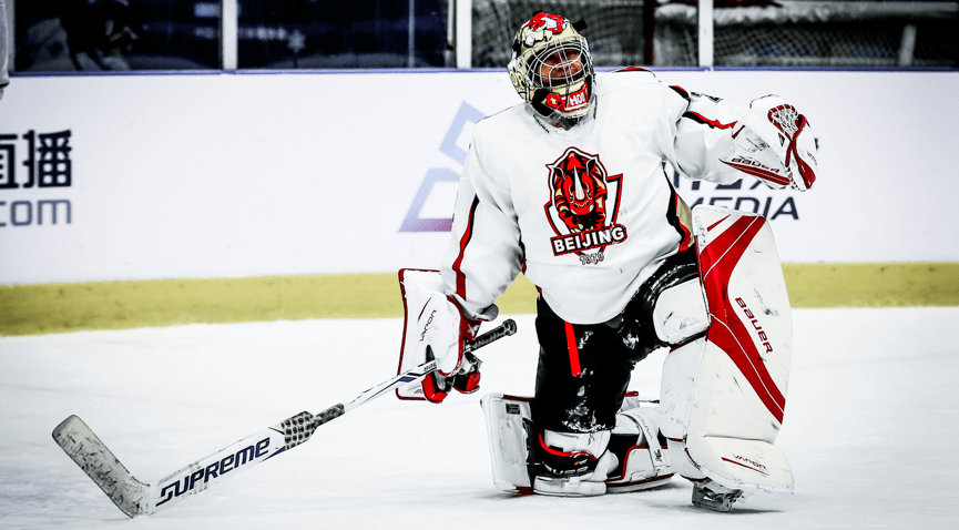 铁卫主场首球比肩C罗，曼联1-1西汉姆联，反超利物浦升英超第八（铁卫主场处子球追平C罗纪录，曼联1-1西汉姆，反超利物浦升至英超第八）