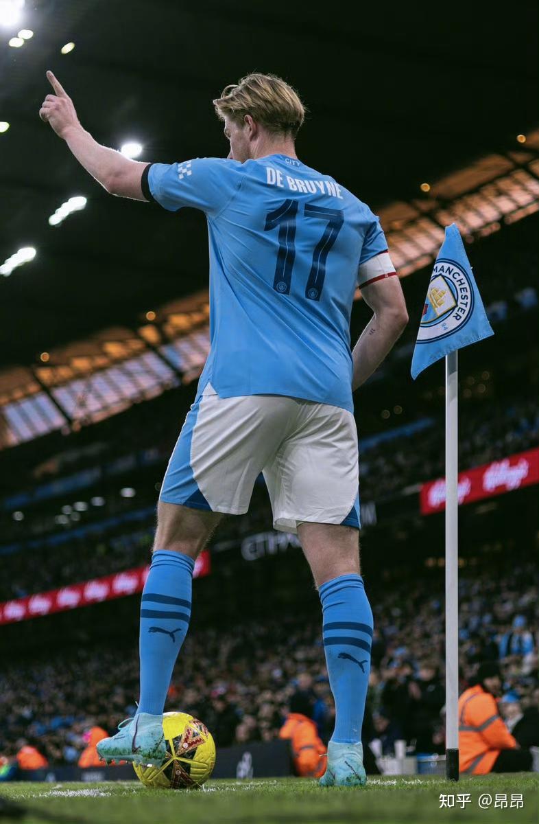 篮球员饮食与恢复方案（篮球运动员营养与恢复策略）