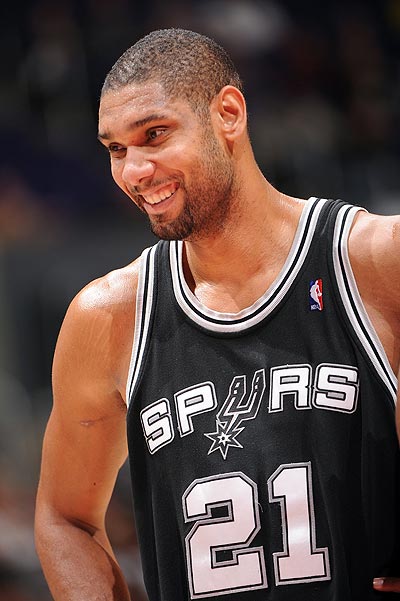 媒体人：许利民确定赵睿、周琦、雷蒙今晚比赛可以登场（记者：许利民确认赵睿、周琦、雷蒙今晚可出战）