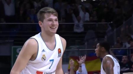 每体：7500人无法及时入场，反对派斥责拉波尔塔侮辱巴萨会员（每体：7500人未能按时入场，反对派痛斥拉波尔塔侮辱巴萨会员）