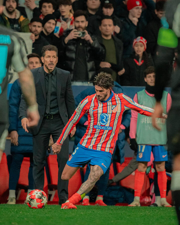 西布朗旧将罗布森-卡努出售饮料公司股份，赚了1500万英镑