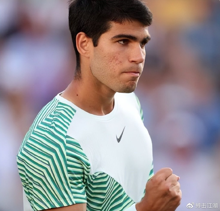 无可争议的 无可争议的